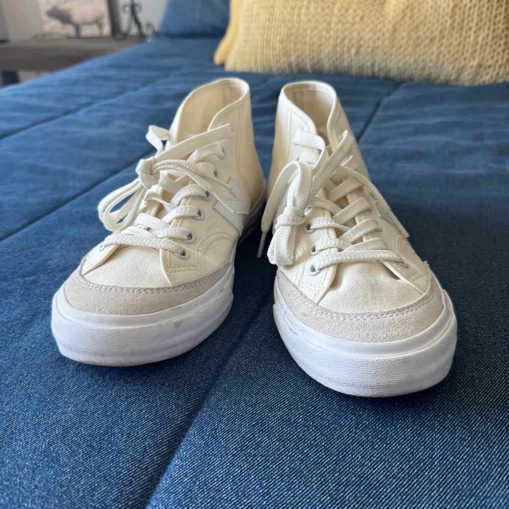 New Balance unisex Cream Canvas Sneakers